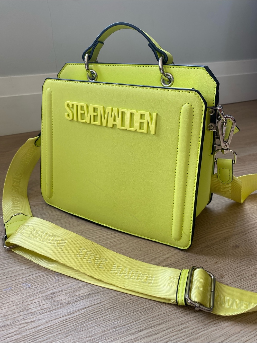 Steve Madden Neon Green/Yellow Structured Box Bag with Strap